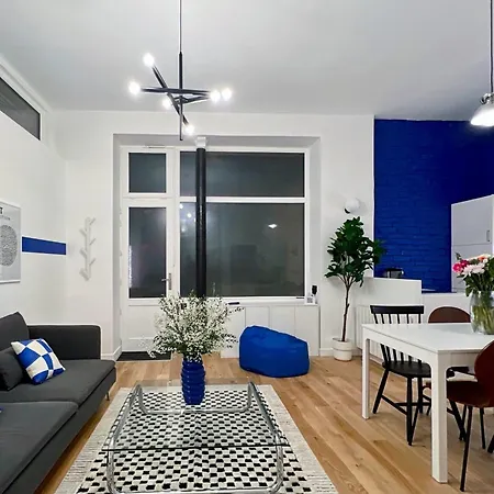 Cosy T3 In The Heart Of Popincourt Paris